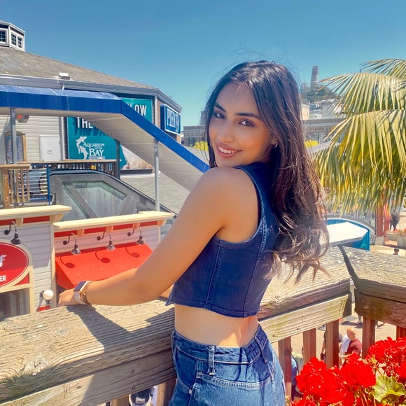 Meet your Posher, Saumya - Picture 1 of 1